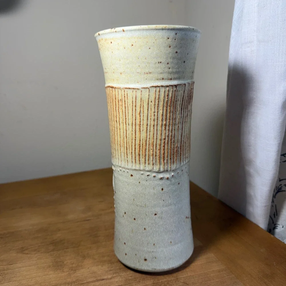 Deanna Nichols studio pottery